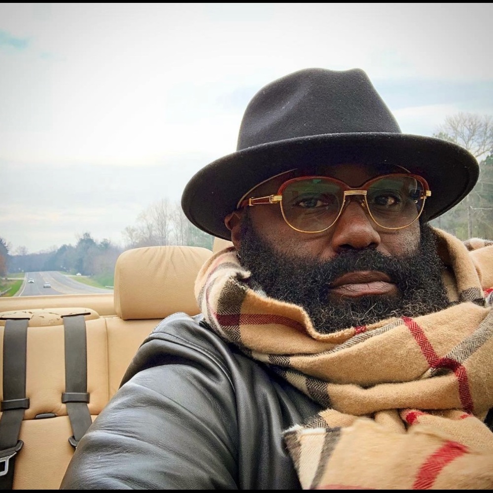 Meet your Posher, Tosh